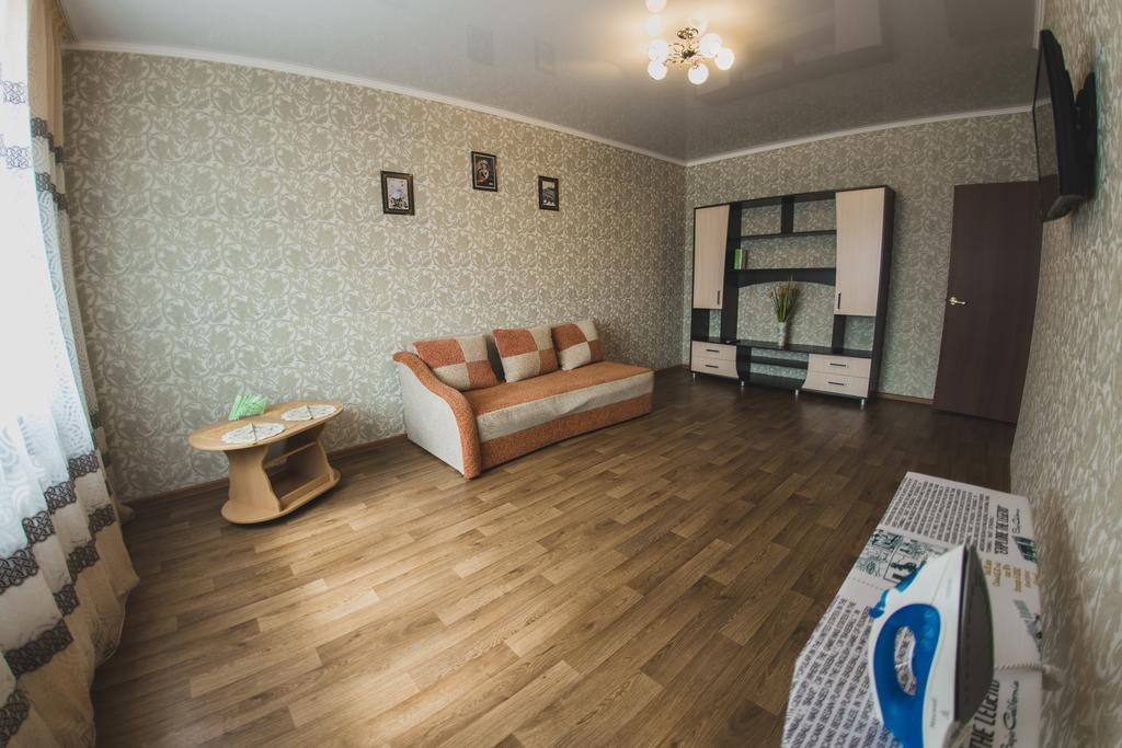 Houm Otel Na Salmyszskoi, 43 - 2 Orenburg Room photo